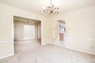 2747 Durban Dr, Houston, TX 77043 - Photo 7
