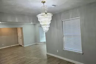 8307 Coastway Ln, Houston, TX 77075 - Photo 5