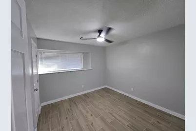 8307 Coastway Lane, Houston, TX 77075 - Photo 11