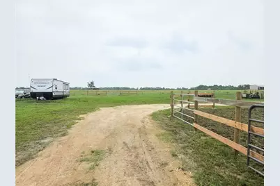 816 Raccoon Bend Road, Bellville, TX 77418 - Photo 13