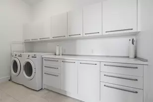2727 Kirby Dr, Houston, TX 77098 - Photo 17