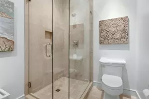 2727 Kirby Dr, Houston, TX 77098 - Photo 13