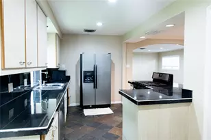 5564 Aspen St, Bellaire, TX 77401 - Photo 15