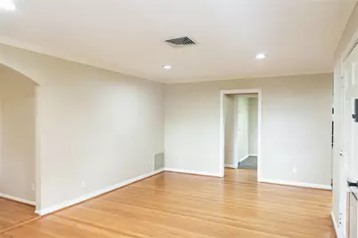 5564 Aspen Street, Bellaire, TX 77401 - Photo 7