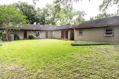 5564 Aspen Street, Bellaire, TX 77401 - Photo 27