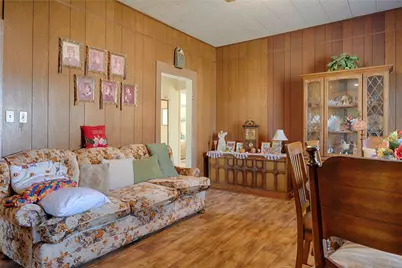 602 E Post Office Street, Weimar, TX 78962 - Photo 9
