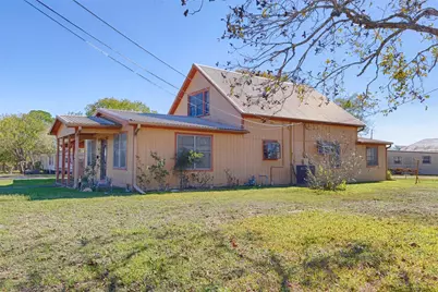602 E Post Office Street, Weimar, TX 78962 - Photo 13