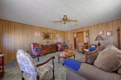 602 E Post Office Street, Weimar, TX 78962 - Photo 7