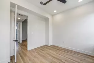 225 Willard St, Houston, TX 77006 - Photo 27