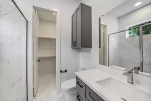 225 Willard St, Houston, TX 77006 - Photo 7
