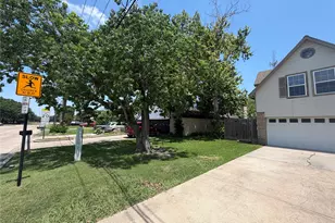 411 S Austin St, Webster, TX 77598 - Photo 3