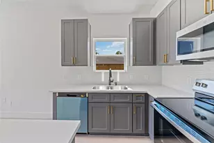 5605 Tommye St, Houston, TX 77028 - Photo 11