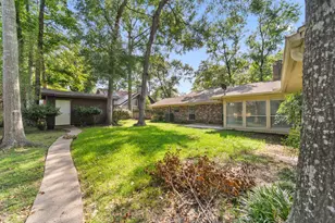 41 Greentree Ln, Conroe, TX 77304 - Photo 19