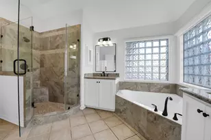 1814 Sandy Lake Dr, Friendswood, TX 77546 - Photo 21