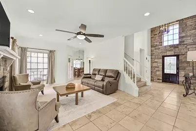 1501 W Castlewood Avenue, Friendswood, TX 77546 - Photo 9
