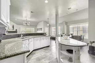 1718 Buckingham Dr, Pasadena, TX 77504 - Photo 9