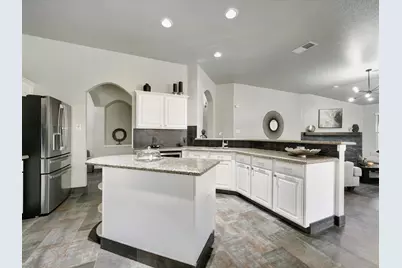 1718 Buckingham Drive, Pasadena, TX 77504 - Photo 9