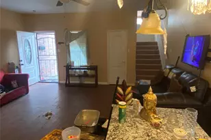 5330 Longmeadow St, Houston, TX 77033 - Photo 3