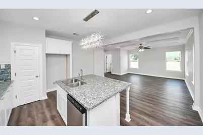 418 N 4th Street, Beasley, TX 77417 - Photo 13