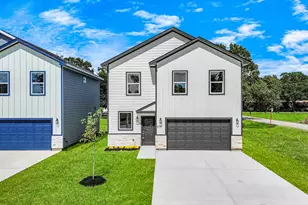 418 N 4th St, Beasley, TX 77417 - Photo 29