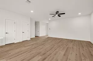 3106 Altus Dr, Houston, TX 77051 - Photo 9