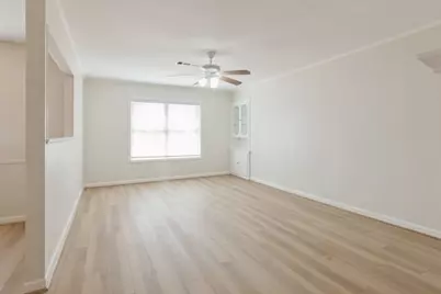 407 Holly Lane, Conroe, TX 77304 - Photo 11