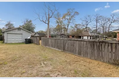 407 Holly Lane, Conroe, TX 77304 - Photo 23