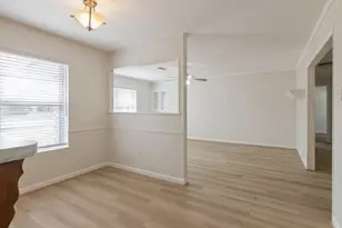 407 Holly Ln, Conroe, TX 77304 - Photo 9