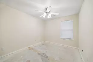 8315 Tarragon Lane E, Baytown, TX 77521 - Photo 13