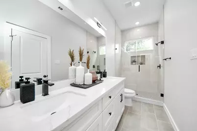 7910 Gladstone Street #A-B, Houston, TX 77051 - Photo 3