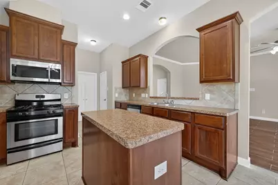 2000 Water Trace Court, Richmond, TX 77469 - Photo 11