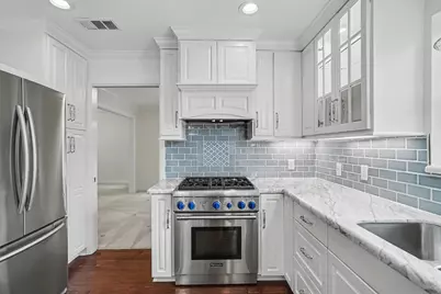 18319 Hereford Lane, Houston, TX 77058 - Photo 3