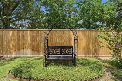 18319 Hereford Lane, Houston, TX 77058 - Photo 23