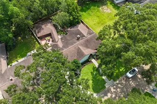 18319 Hereford Ln, Houston, TX 77058 - Photo 29
