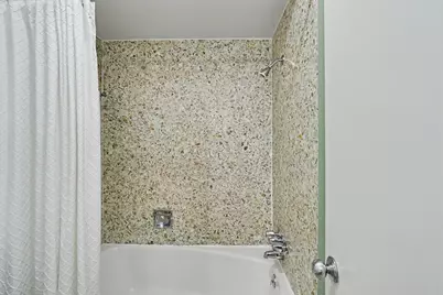 18319 Hereford Lane, Houston, TX 77058 - Photo 13