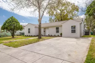 7310 Arnim St, Houston, TX 77087 - Photo 1