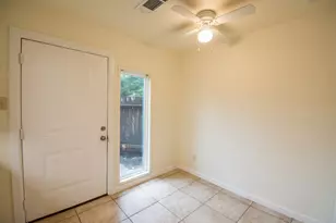 427 Sunset Dr, Dickinson, TX 77539 - Photo 5