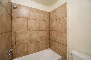 427 Sunset Dr, Dickinson, TX 77539 - Photo 11