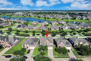 4834 Sunset Park Ln, Rosharon, TX 77583 - Photo 3