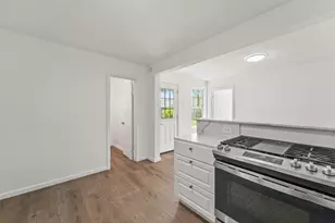 2614 59th St, Galveston, TX 77551 - Photo 3