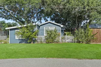 2614 59th Street, Galveston, TX 77551 - Photo 1