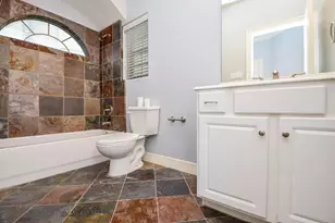 101 Drew St, Houston, TX 77006 - Photo 5