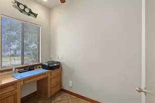 50 Waters Edge St, Conroe, TX 77356 - Photo 5