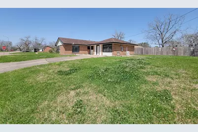 133 S Yaupon Street, Lake Jackson, TX 77566 - Photo 37