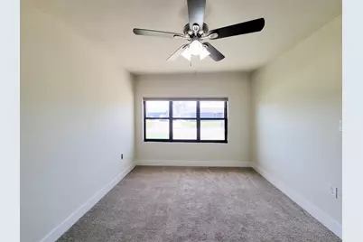 133 S Yaupon Street, Lake Jackson, TX 77566 - Photo 13