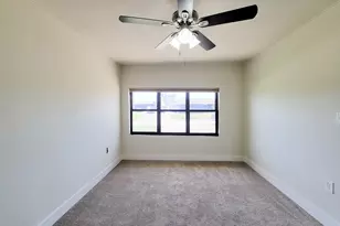 133 S Yaupon St, Lake Jackson, TX 77566 - Photo 13