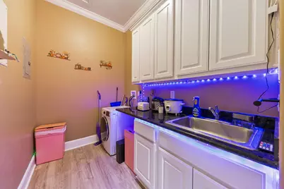 12832 Willow Centre Drive, Houston, TX 77066 - Photo 3