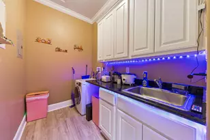 12832 Willow Centre Dr, Houston, TX 77066 - Photo 3