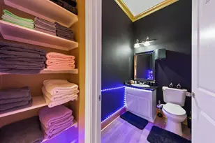 12832 Willow Centre Dr, Houston, TX 77066 - Photo 9