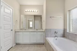 8415 Baywatch Cir, Baytown, TX 77523 - Photo 35